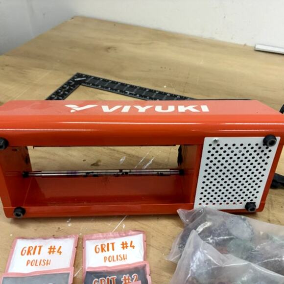 VIYUKI 6LBS Dual Drum Rock Tumbler w/ National Geographic Gemfoam Kit - Picture 5 of 11